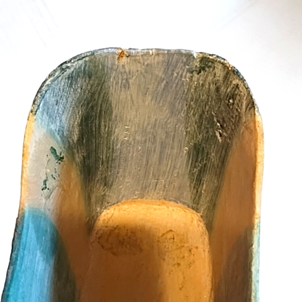 Decorative Pastel Shell - Picture 4 of 10